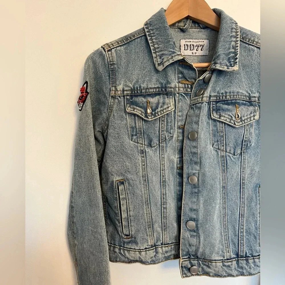 DD77 jeans jacket custom made POW💥 diamond and cat sequin patches sz small - Picture 9 of 9